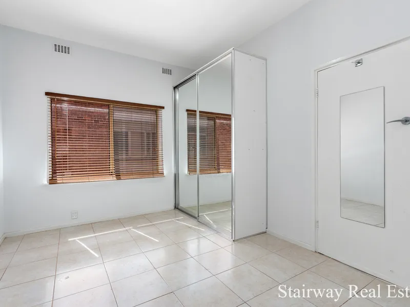 Just steps from the Swan River, Langley Park and the City!