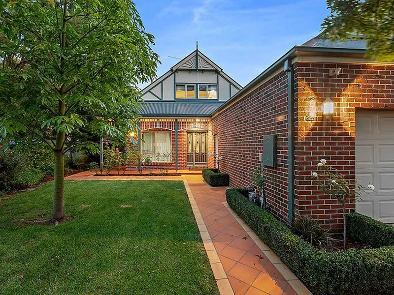 Beautiful Four Bedroom Family Home in Private Road