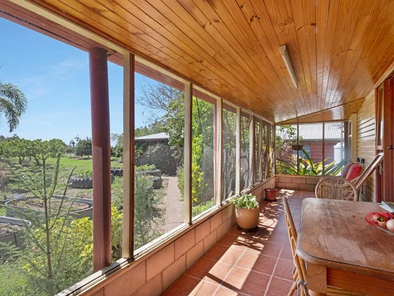 River Frontage, 49ML, Lifestyle & Income.