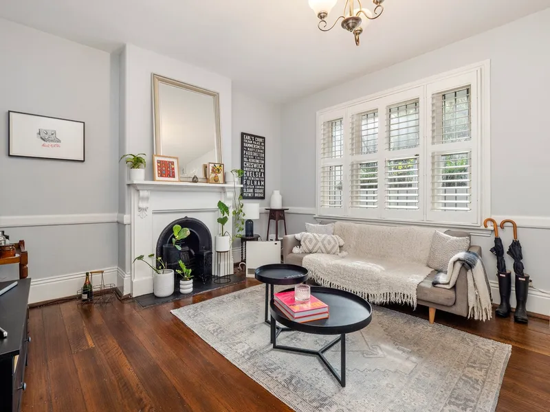 Spacious apartment in vibrant sought-after locale