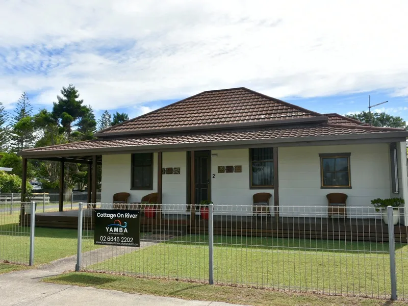 Fully Furnished 4 Bedroom Home!