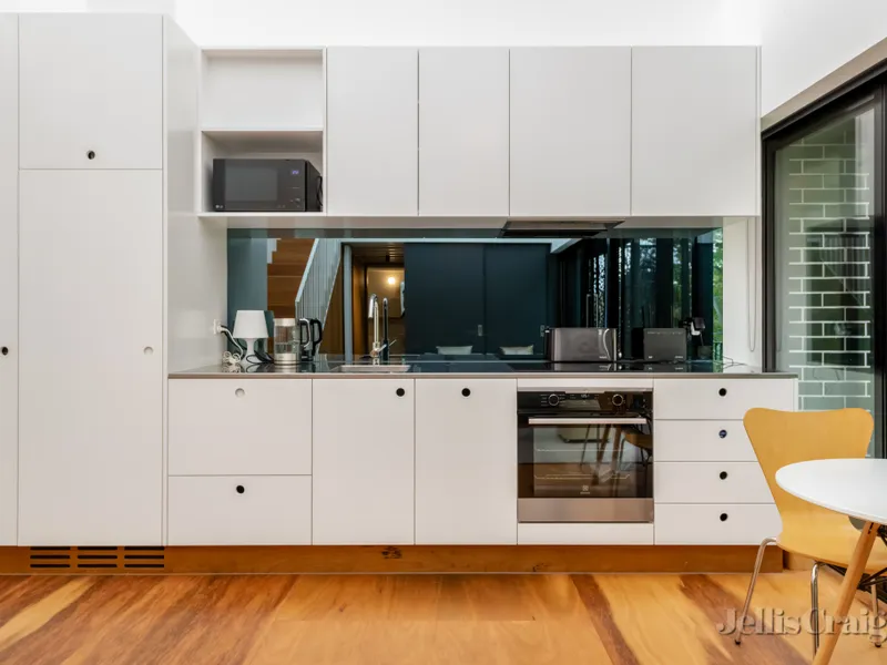 Inspired Executive Living in Boutique Fitzroy Development