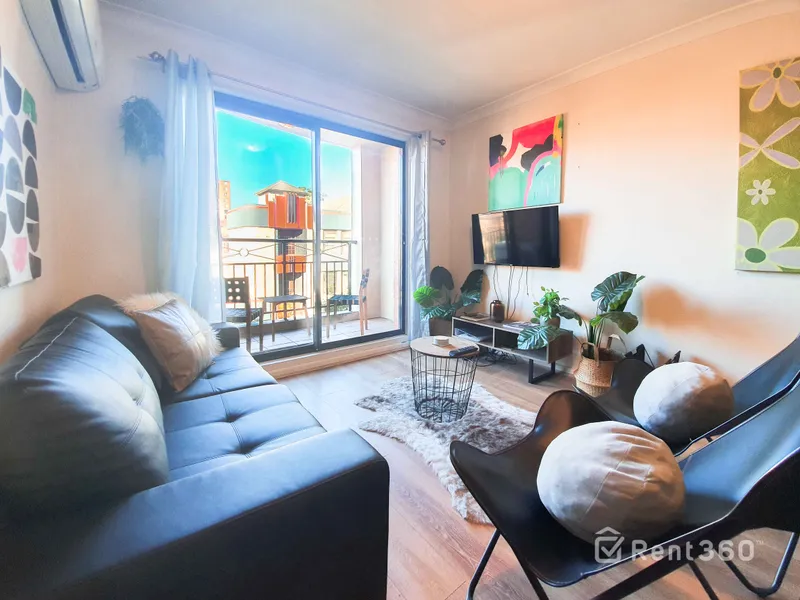 Furnished Large Modern One Bedroom Apartment in the Heart of Surry Hills & Strawberry Hills