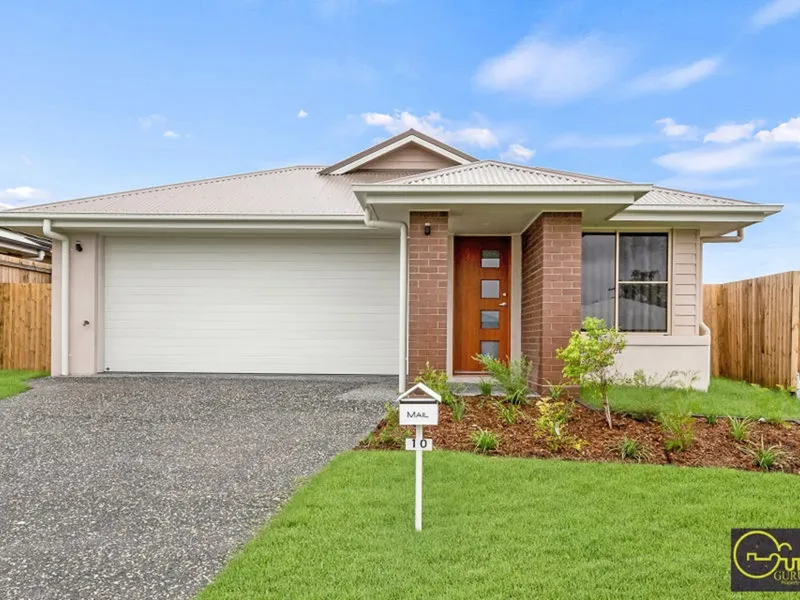 WELCOME TO CAMELOT OF COOMERA! WHERE LOCATION REALLY MATTERS!