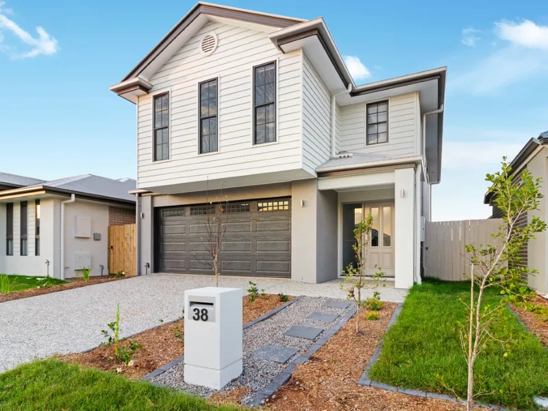 Stunning Brand New 4 Bedroom Home with Air-Conditioning!