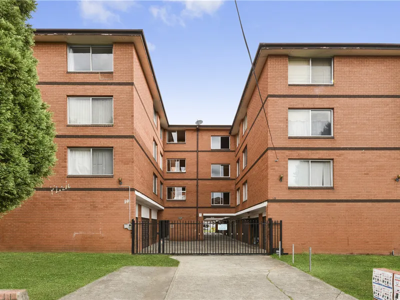 Excellent Condition 2 Bedroom Unit