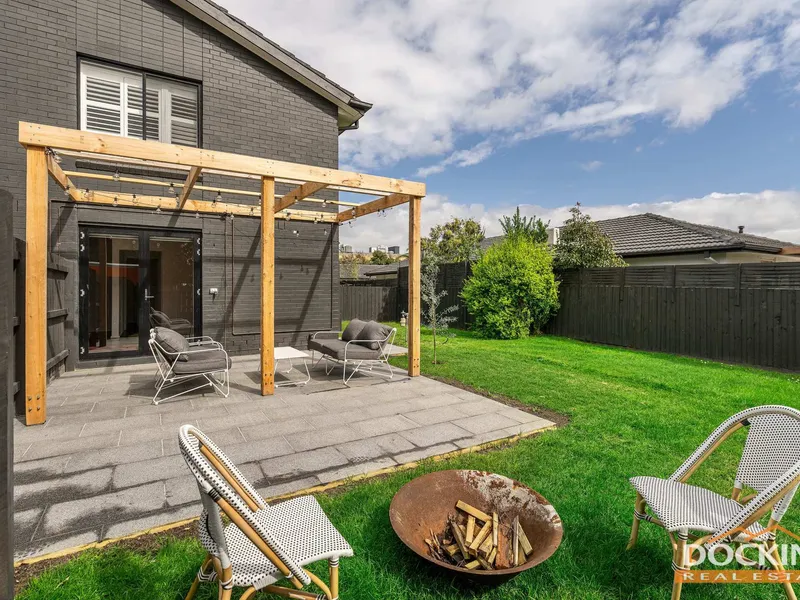 NOW AVAILABLE, North facing, ground floor townhouse.