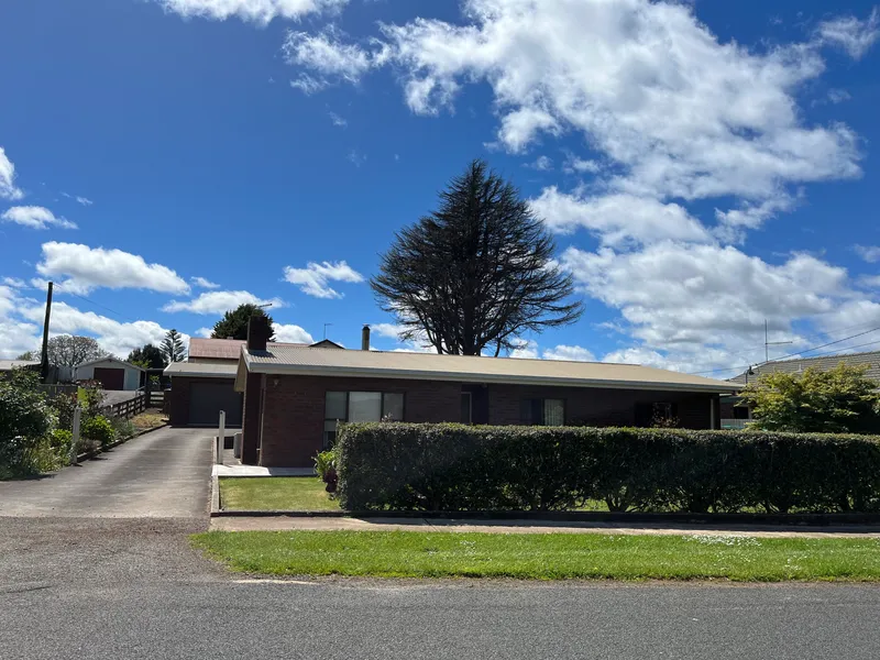 Red Brick Home with large Garage and Office