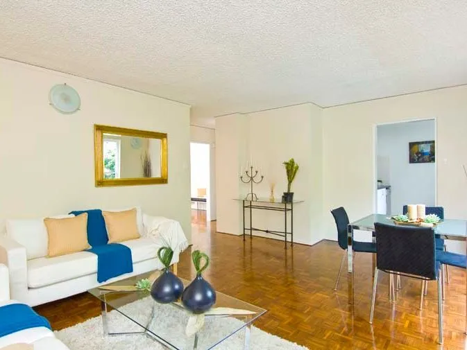 Two bedroom apartment in great location