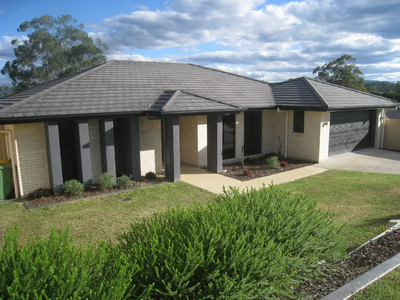 MODERN FAMILY HOME IN CRESTWOOD HEIGHTS