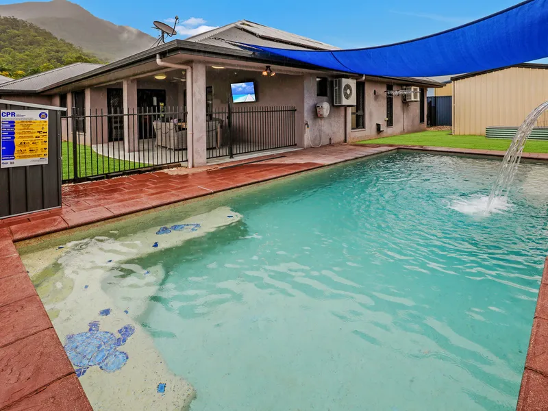 POOL, SHED, 5 BEDROOMS......TWO ENSUITES