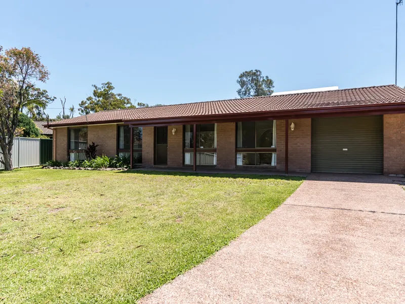 Family Home Kincumber - Great size backyard