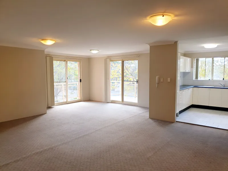 2 Bedroom Unit Opposite Park