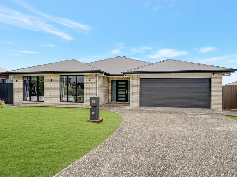 UNDER CONTRACT WITH JESS NGUYEN TEAM