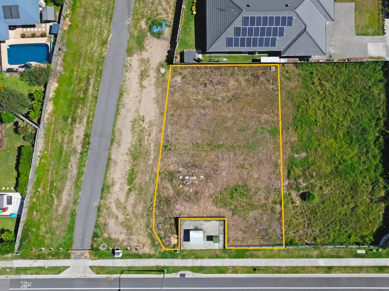 Good Size Block With No Covenants