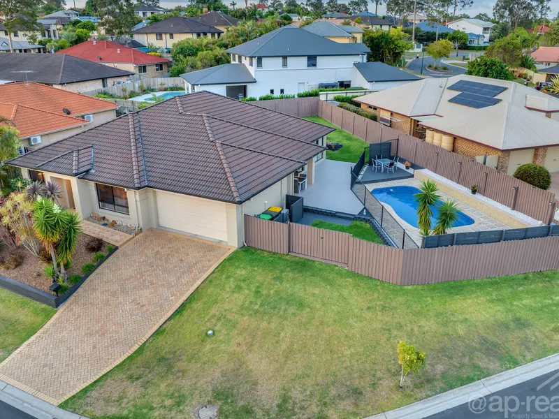 FIRST WEEK ON THE MARKET