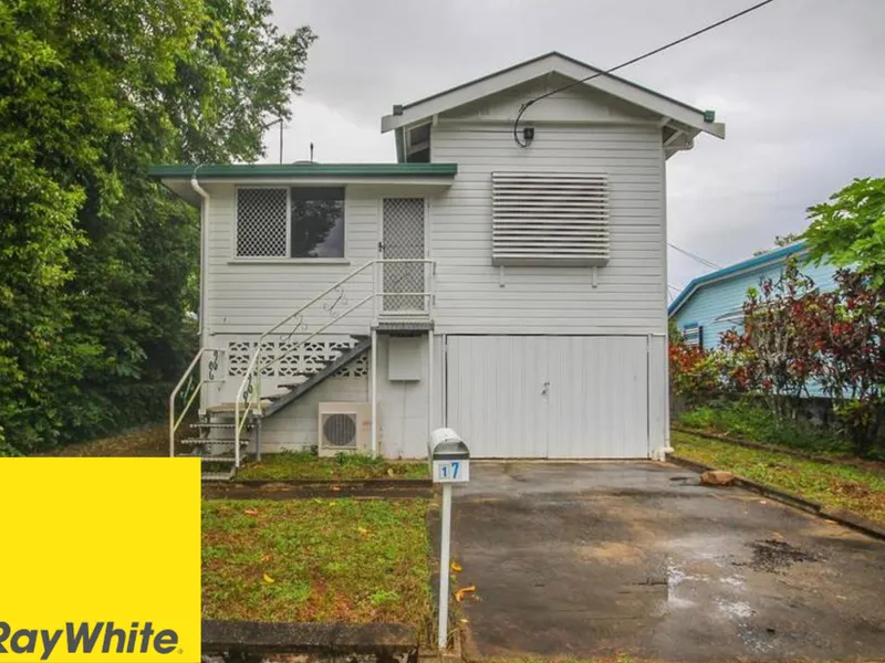 Charming Highset Queenslander Close to the City