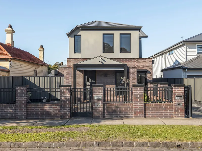 Superb living in an unbeatable Coburg location