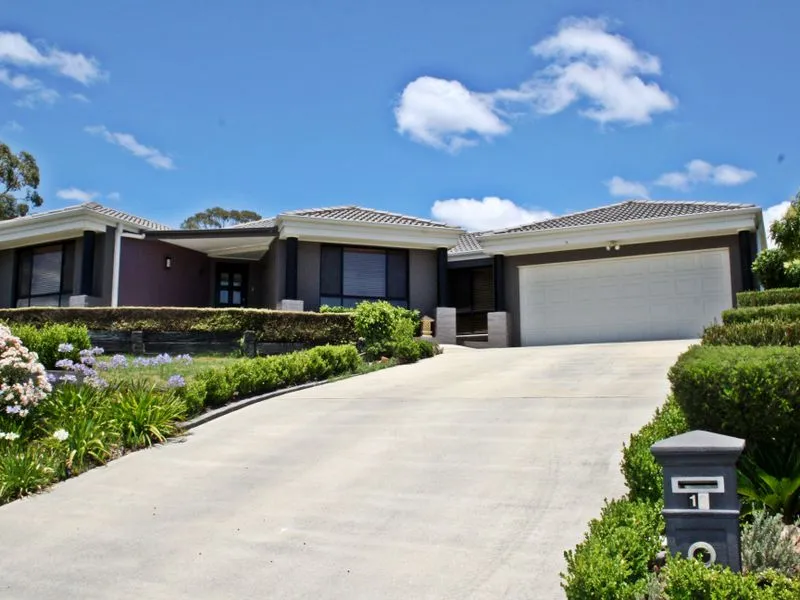 FIVE BEDROOM FAMILY HOME