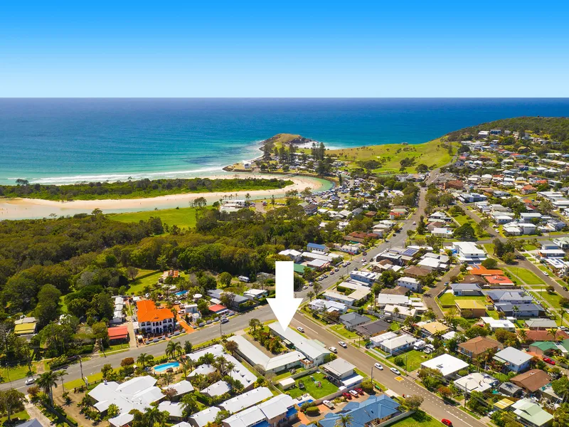 Furnished Beach House Walking Distance To Surf 