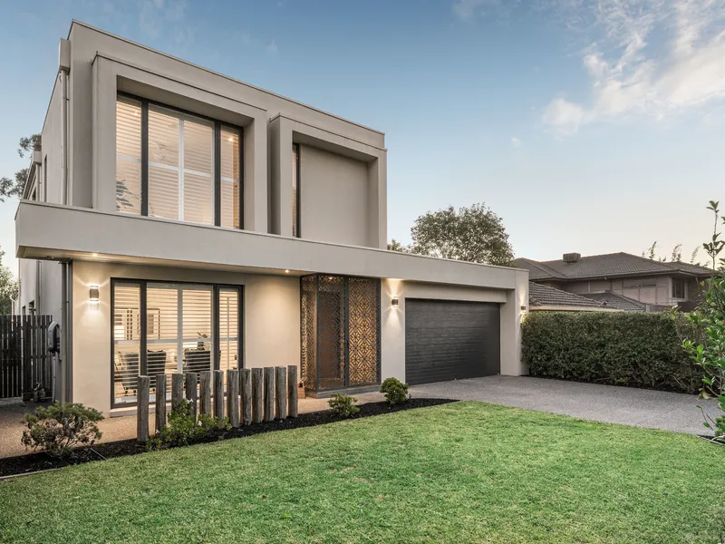 Sophisticated large scale family living