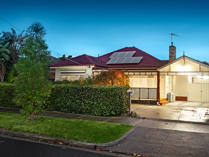 A Wonderful Renovated & Extended Family Home