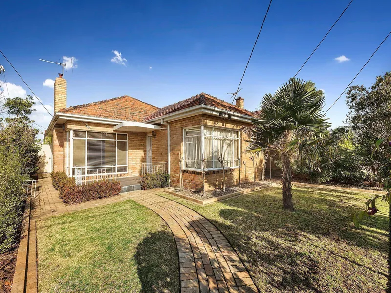 Meticulously presented in one of Thornbury's finest pockets 