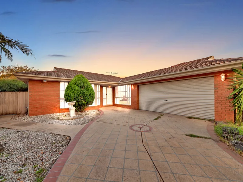 Position Perfect Family Home in Woodlands Estate