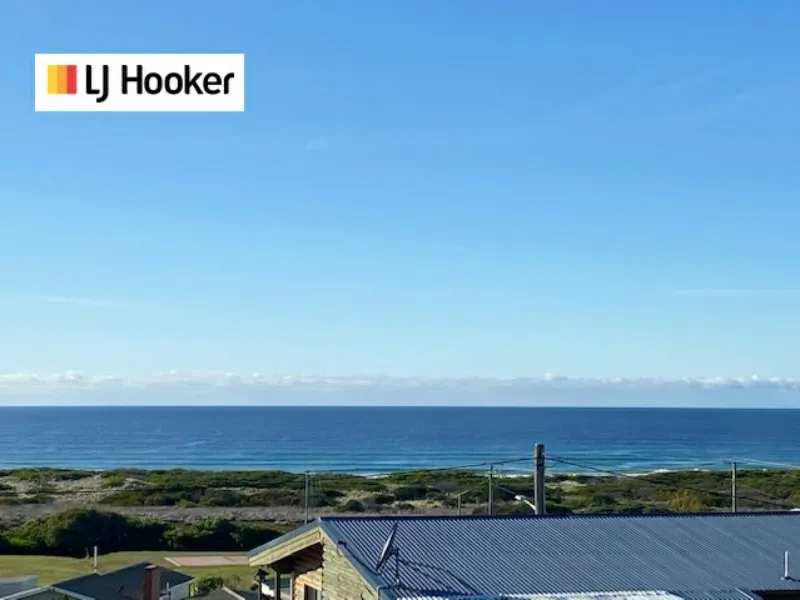 FABULOUS WATER VIEWS