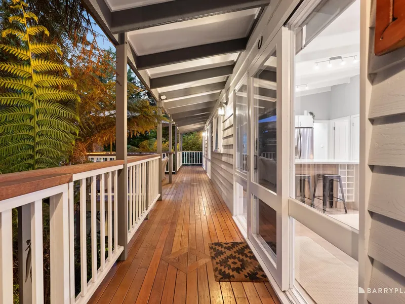 QUALITY FAMILY HOME ON A PICTURESQUE 2,016M2