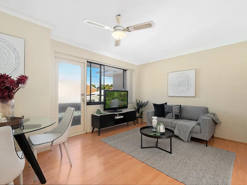 Peaceful Apartment Offering Perfect Practicality