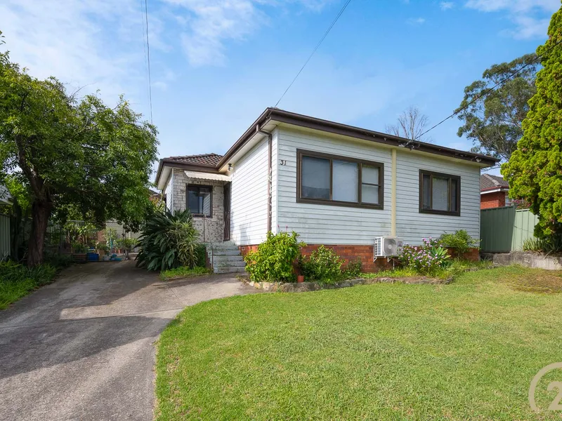 3 BEDROOM FAMILY HOME!!!