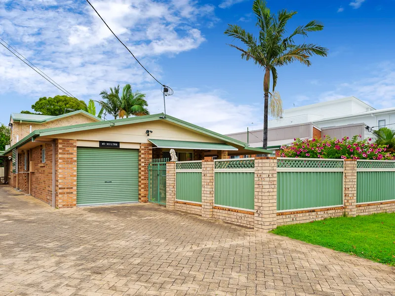 Well Presented 3 Bedroom Duplex in the heart of Paradise Point 