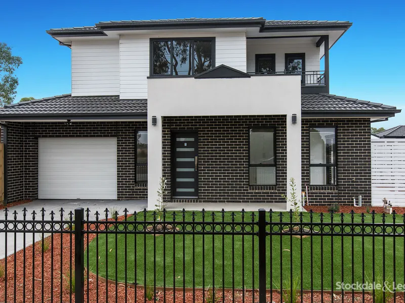 3 BEDROOM TOWN HOUSE FOR RENT IN LAVERTON!