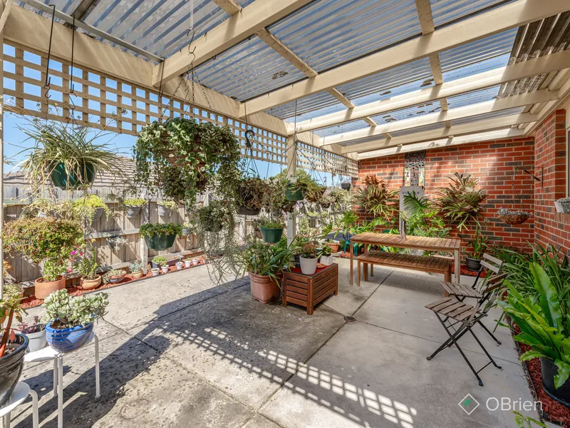 Effortless Over-55s Living in the Heart of Town