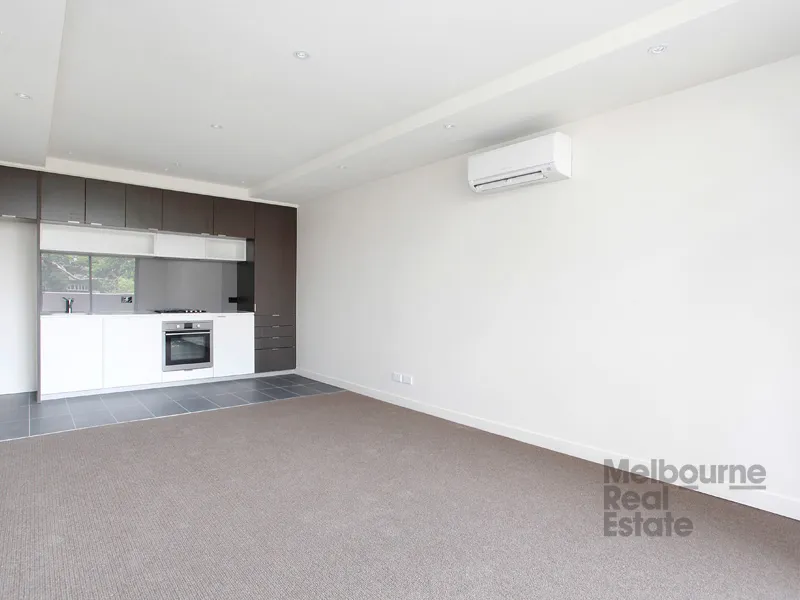 Perfect Apartment, Prime Location!