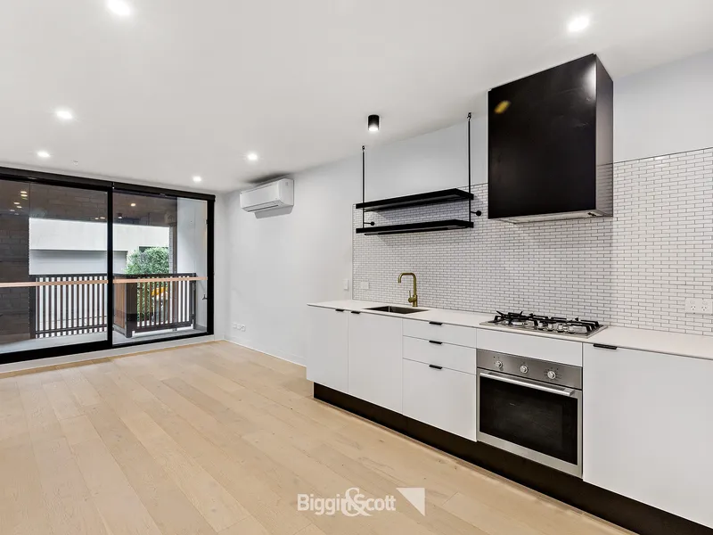 BE THE FIRST TO LIVE IN THIS STUNNING 2 BEDROOM APARTMENT IN A PERFECTLY QUIET POCKET OF RICHMOND, WITH EVERYTHING AT YOUR FINGERTIPS!