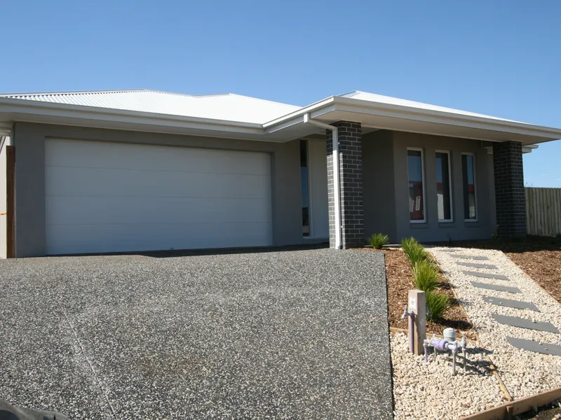 Quiet & Peaceful Home In Shearwater Estate