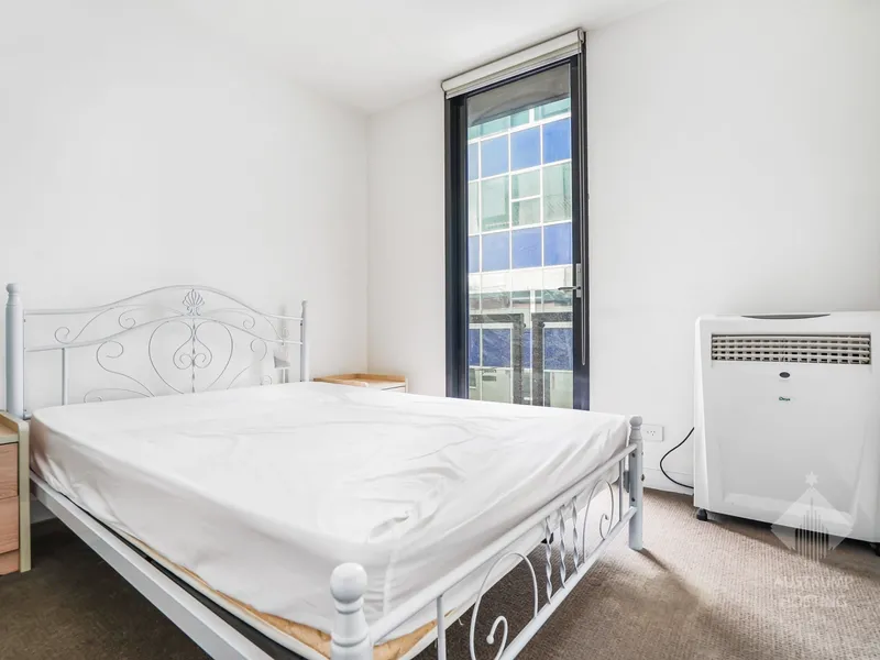 Studio Apartment @ 9 High Street North Melbourne