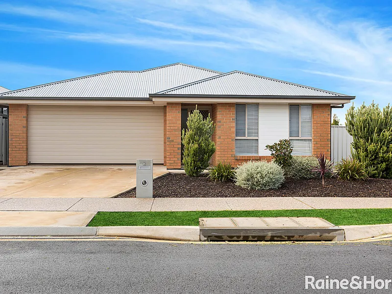 Near New 4 Bedroom Home!