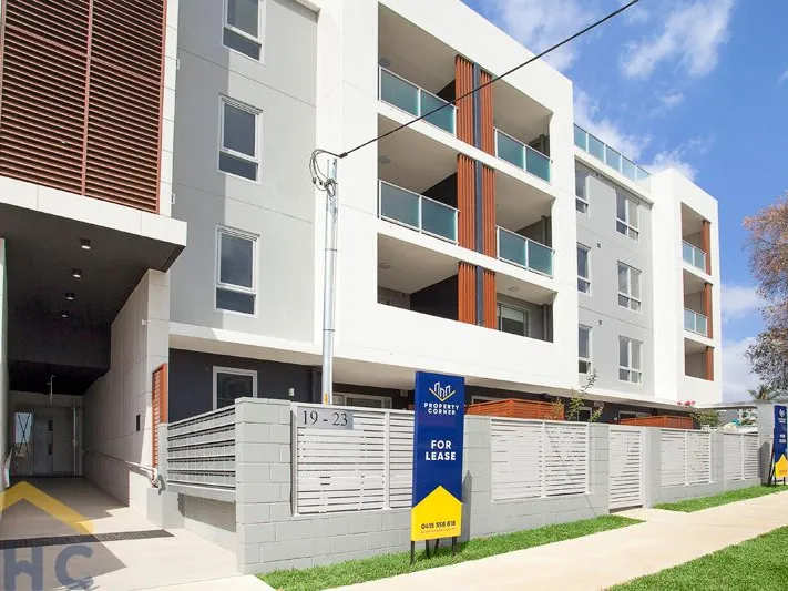 Near New Hugh 1br apartment 