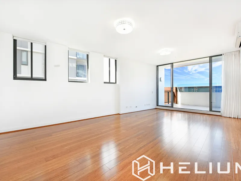 Spacious 2 Bedrooms Apartment with Park/Water View