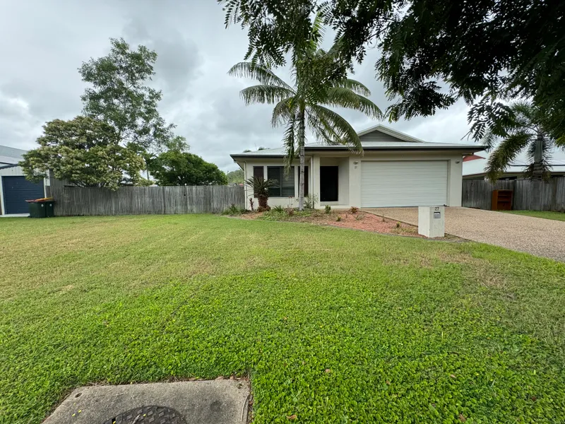 Spacious and Convenient Living in Innes Estate!