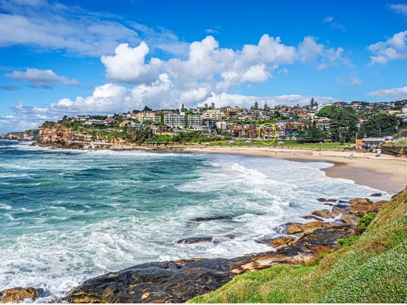 Bronte Beach Side Apartment