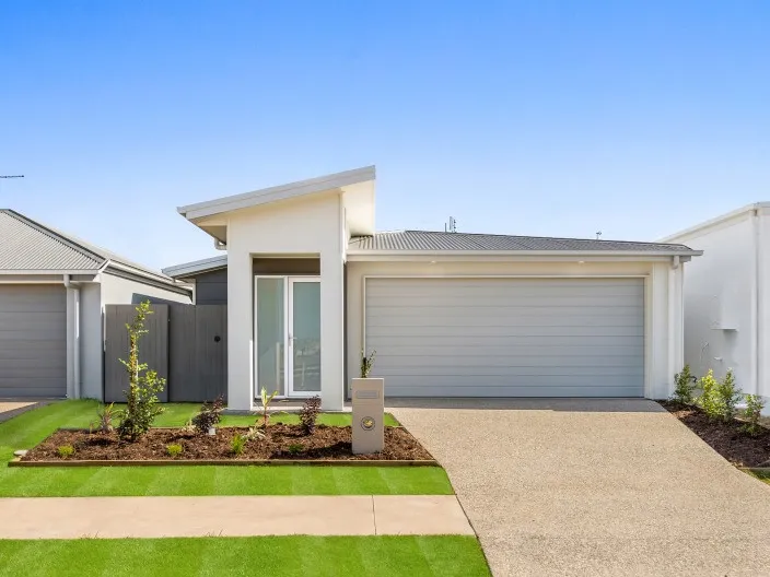 Brand New & Complete In Banya - Ducted Air & Solar