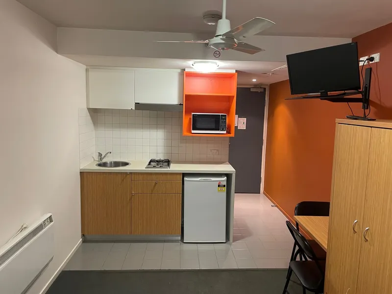 Fully Furnished Studio Apartment - City Central