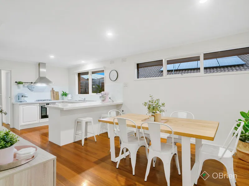 Contemporary Ease with a Lifestyle Location