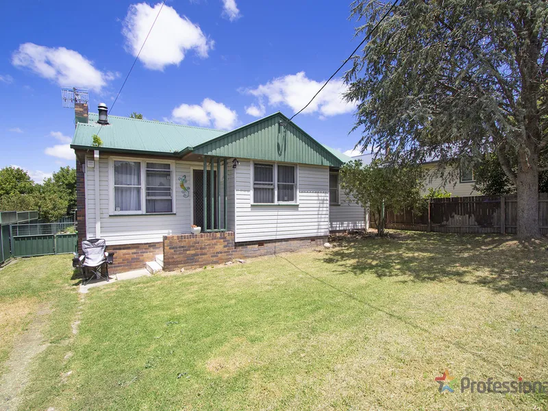 Character-filled Cottage, Close to the CBD.