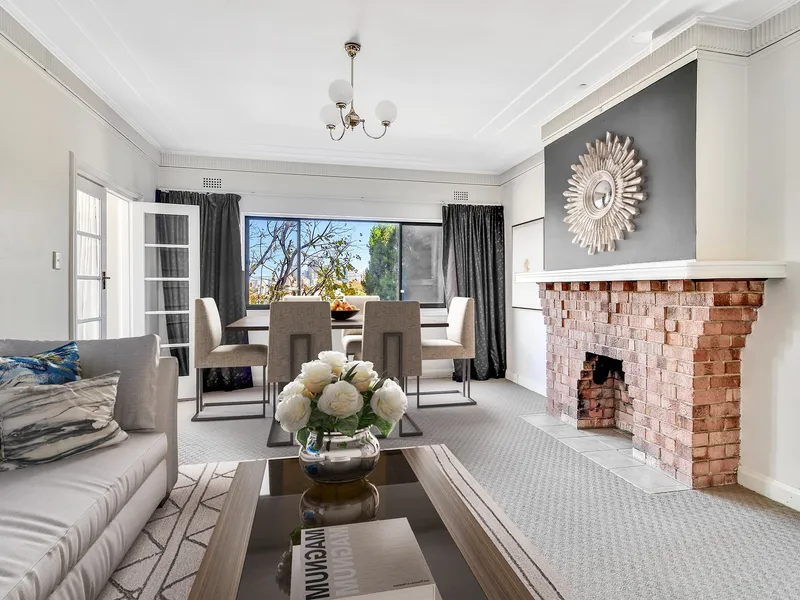 Oversized Three Bedroom Modern Residence