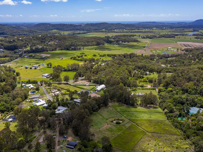 14 Private Acres With Expansive Ocean & Rural Views 